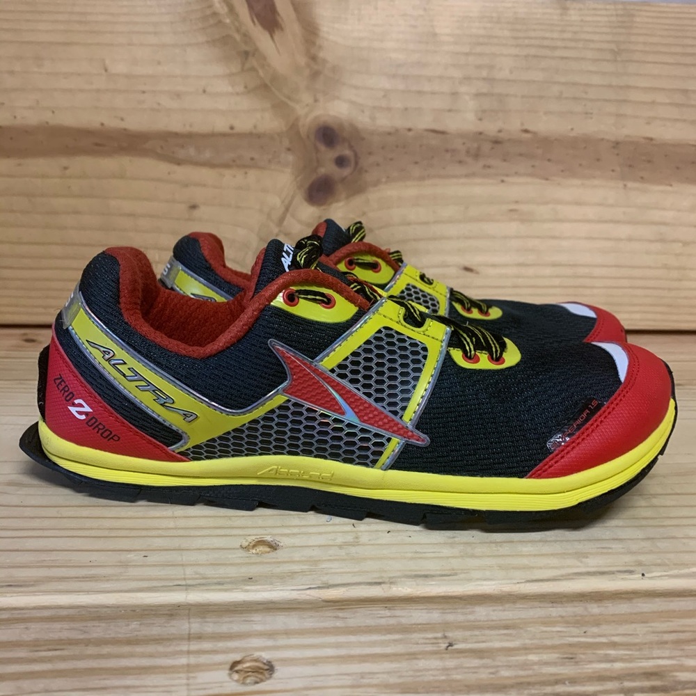Altra NR5 zero Drop with Gaiter Trap men’s size 9